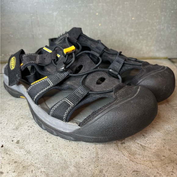 Keen Newport H2 Black And Grey Water Shoes / Sandals / Slides Size Men’s 11 - Picture 2 of 14